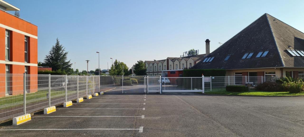 Hostellerie Saint Vincent Beauvais Aeroport מראה חיצוני תמונה
