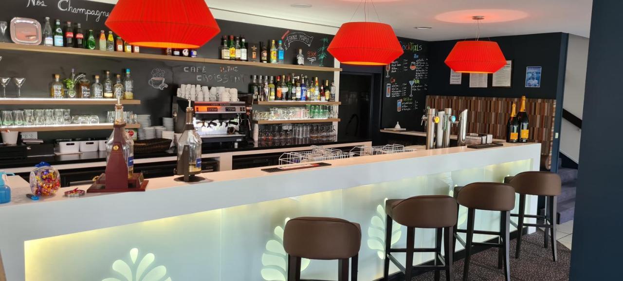 Hostellerie Saint Vincent Beauvais Aeroport מראה חיצוני תמונה