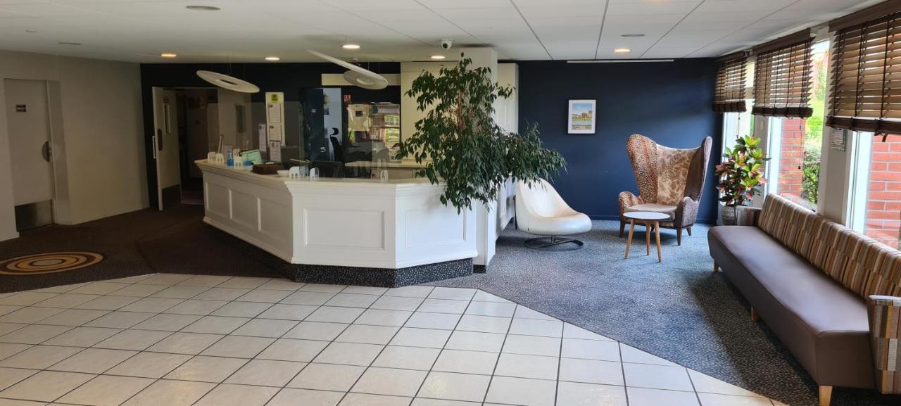 Hostellerie Saint Vincent Beauvais Aeroport מראה חיצוני תמונה