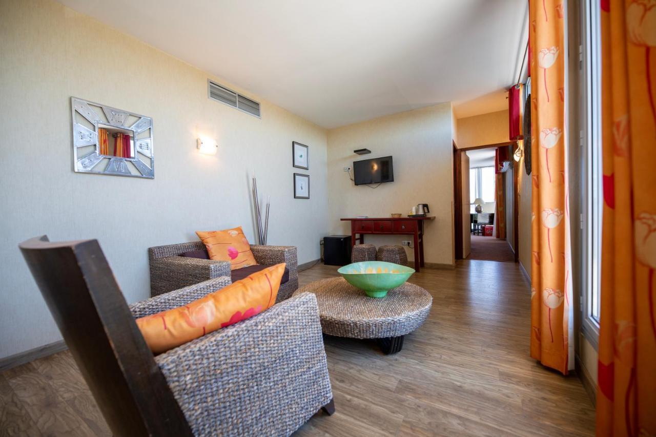 Hostellerie Saint Vincent Beauvais Aeroport מראה חיצוני תמונה