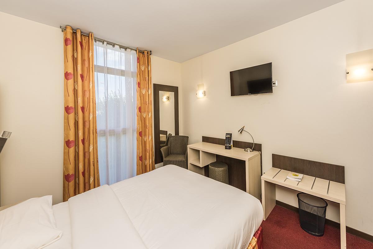 Hostellerie Saint Vincent Beauvais Aeroport מראה חיצוני תמונה