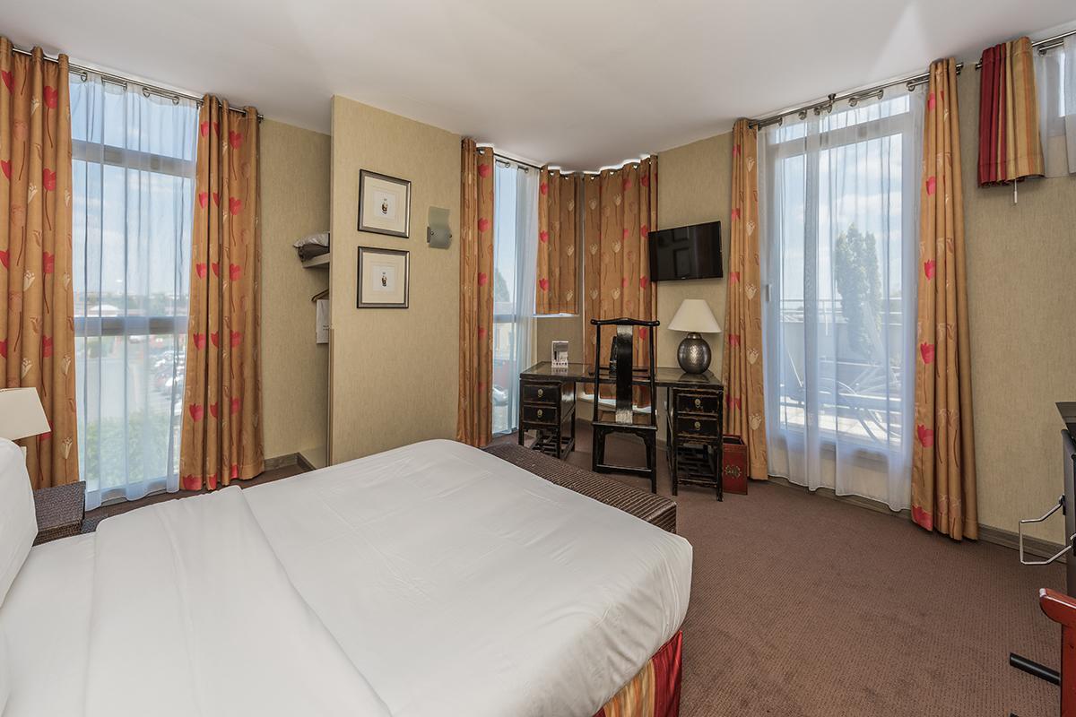 Hostellerie Saint Vincent Beauvais Aeroport מראה חיצוני תמונה